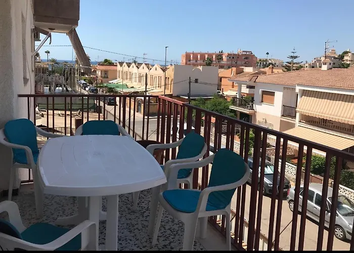 Amplio Apartamento Junto Al Mar