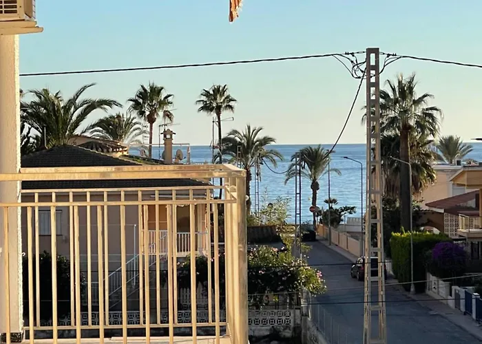 Amplio Apartamento Junto Al Mar